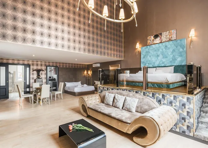 Penthouse - Private