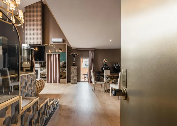 Penthouse - Private